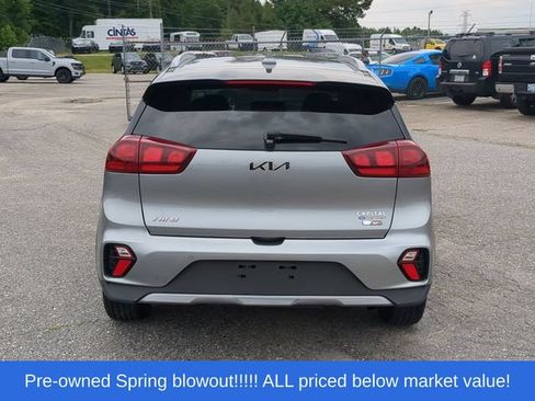 Used 2022 Kia Niro LXS FWD image 12