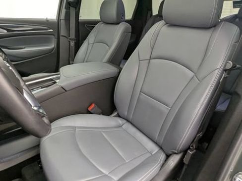 Used 2022 Buick Enclave Premium w/ Experience Buick Package AWD/4WD image 28