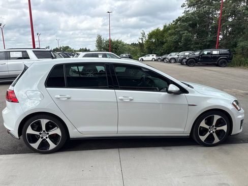 Used 2017 Volkswagen GTI S FWD image 7