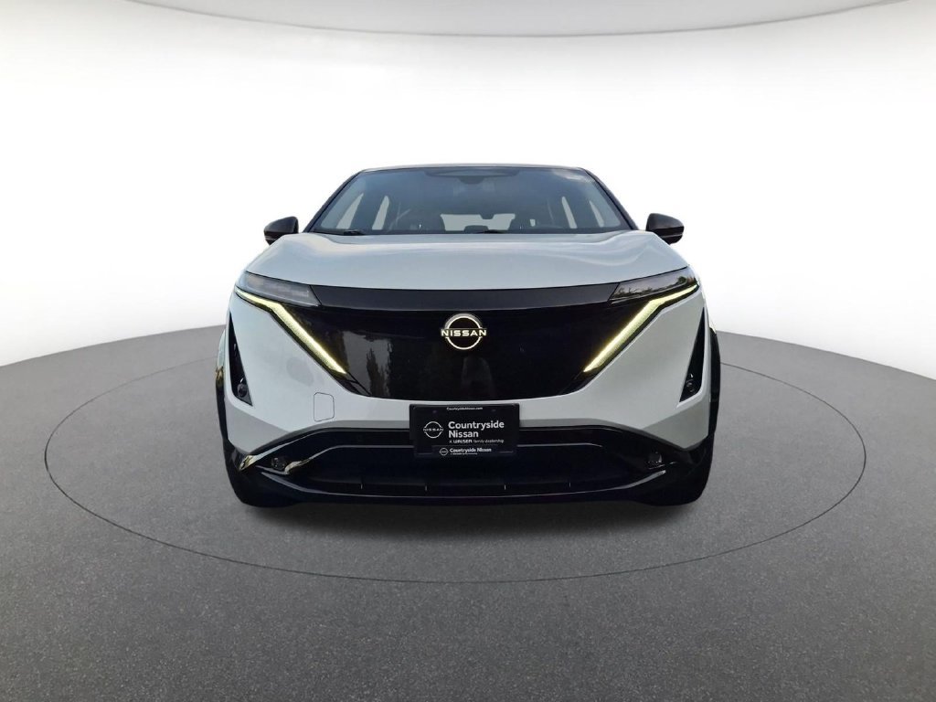 Used 2024 Nissan Ariya AWD image 2