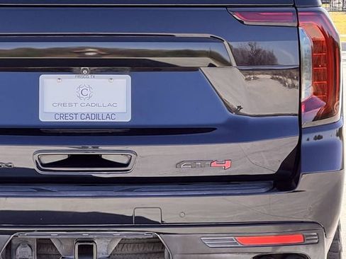 Used 2022 GMC Yukon AT4 image 5