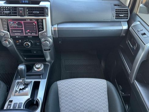 Used 2024 Toyota 4Runner SR5 AWD/4WD image 28