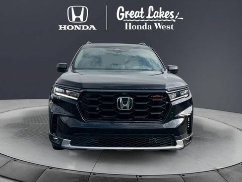 Used 2024 Honda Pilot TrailSport image 7