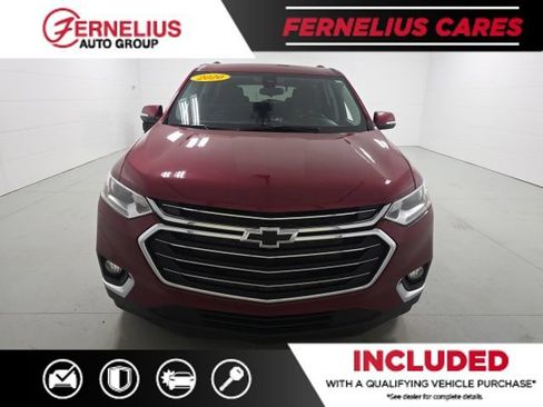 Used 2020 Chevrolet Traverse LT w/ Driver Confidence II Package AWD/4WD image 2