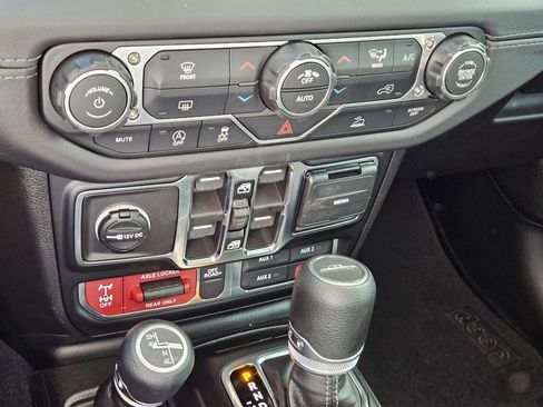 New 2026 Jeep Gladiator Mojave image 21