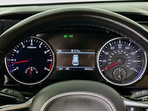 Used 2022 Kia Carnival EX FWD image 13