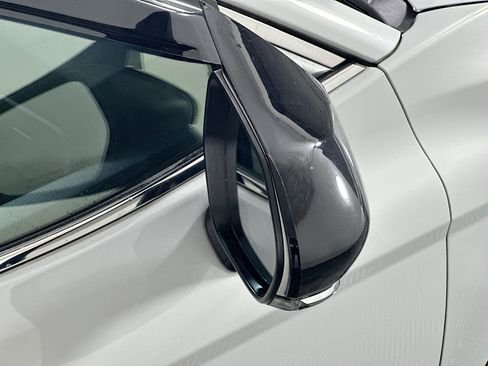 Used 2024 Toyota Camry SE image 10