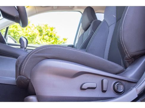 Certified 2025 Subaru Outback Premium AWD/4WD image 16