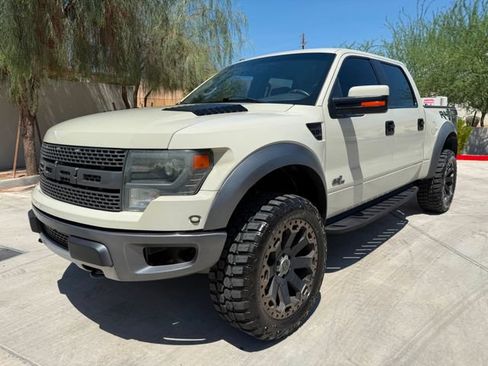 Used 2014 Ford F150 Raptor w/ Equipment Group 801A Luxury AWD/4WD image 4