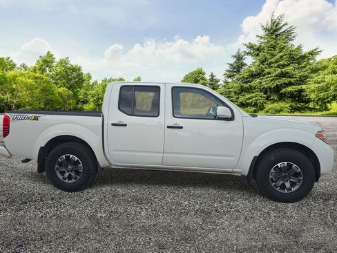 Used 2018 Nissan Frontier PRO-4X AWD/4WD image 8