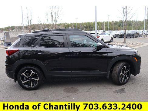 Used 2022 Chevrolet TrailBlazer RS w/ Technology Package image 8