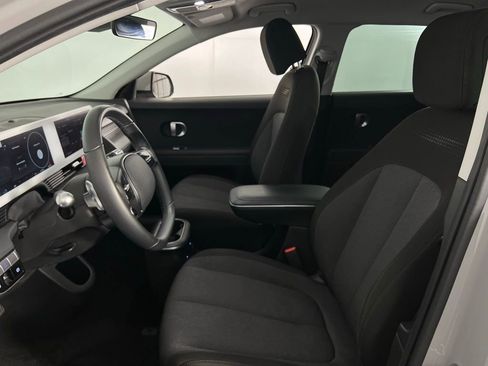 Used 2024 Hyundai Ioniq 5 SE image 21