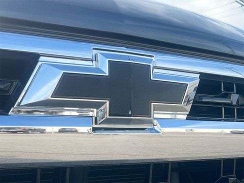 Used 2023 Chevrolet Silverado 1500 LT image 12