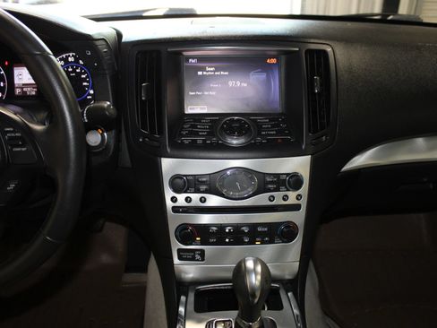 Used 2015 INFINITI Q60 Journey w/ Premium Package RWD image 12