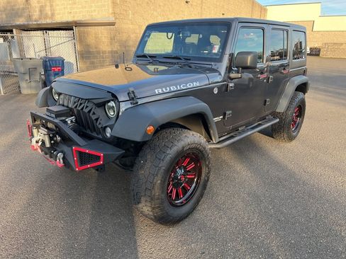 Used 2016 Jeep Wrangler Unlimited Rubicon w/ Connectivity Group image 1