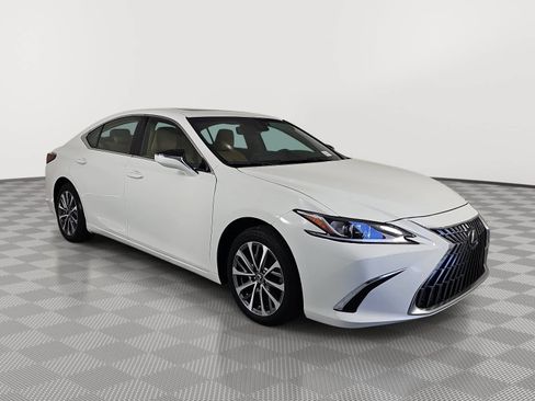 Used 2022 Lexus ES 350 w/ Accessory Package FWD image 2