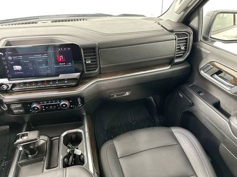 Used 2024 GMC Sierra 1500 Elevation w/ Elevation Premium Package AWD/4WD image 28