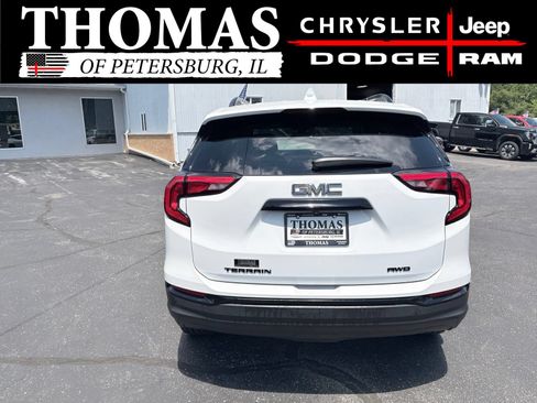 Used 2020 GMC Terrain SLE w/ Driver Convenience Package AWD/4WD image 8