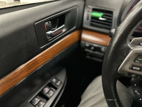 Used 2014 Subaru Outback 2.5i Limited image 21