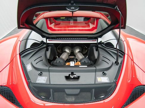 Used 2025 Ferrari 296 GTS RWD image 39