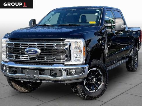 Used 2025 Ford F250 XLT w/ Tremor Off-Road Package AWD/4WD image 1