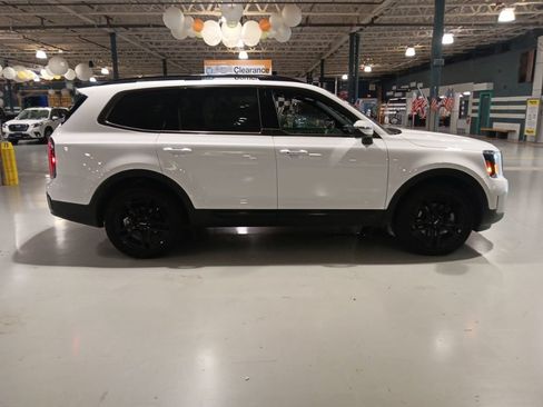 Used 2024 Kia Telluride EX X-Line AWD/4WD image 9