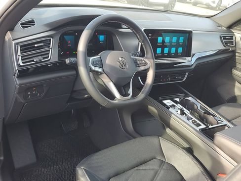 New 2026 Volkswagen Atlas Cross Sport SE FWD image 21