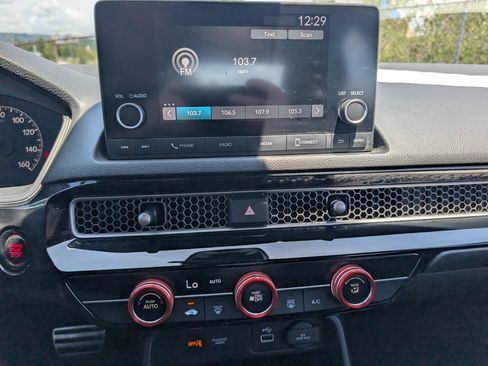 Used 2022 Honda Civic Sport image 18