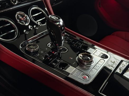 Used 2021 Bentley Continental GT AWD/4WD image 41