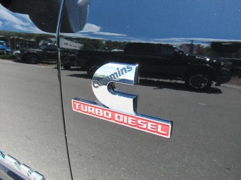 New 2026 RAM 3500 Big Horn AWD/4WD image 11
