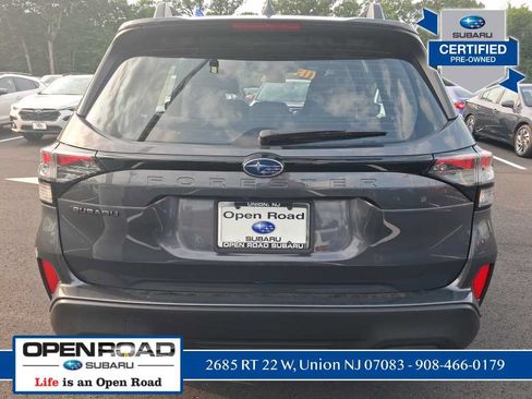 Used 2025 Subaru Forester AWD/4WD image 4