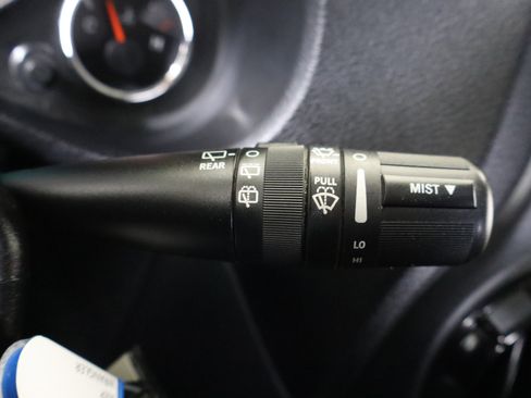 Used 2014 Jeep Wrangler Altitude image 28