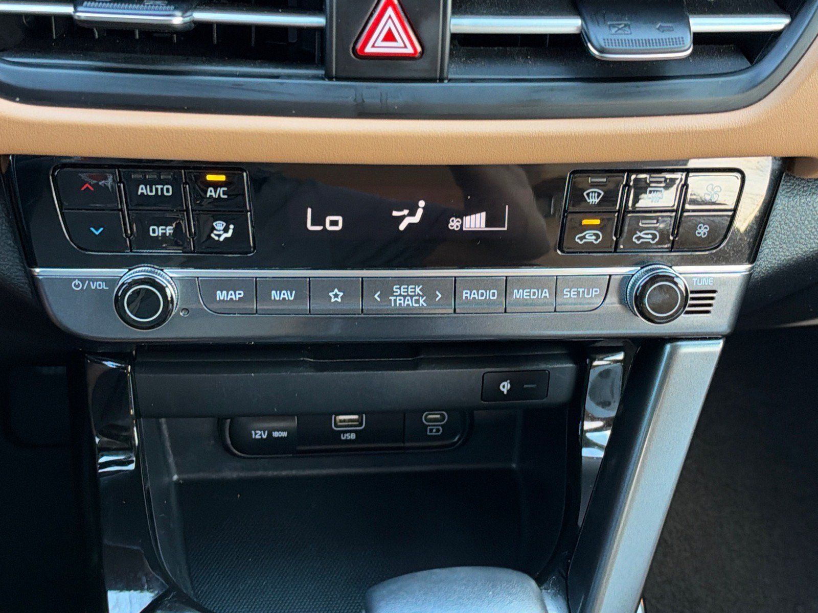 Certified 2024 Kia Seltos EX AWD/4WD image 19