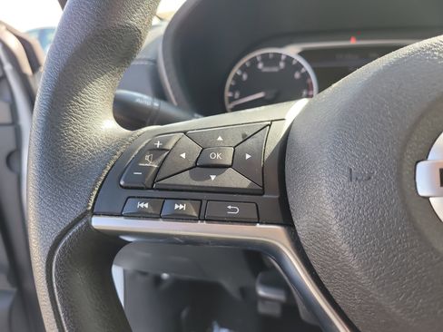 Used 2023 Nissan Sentra SV image 27