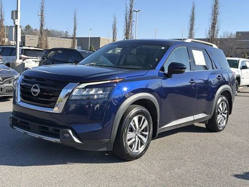 Used 2022 Nissan Pathfinder SL image 10