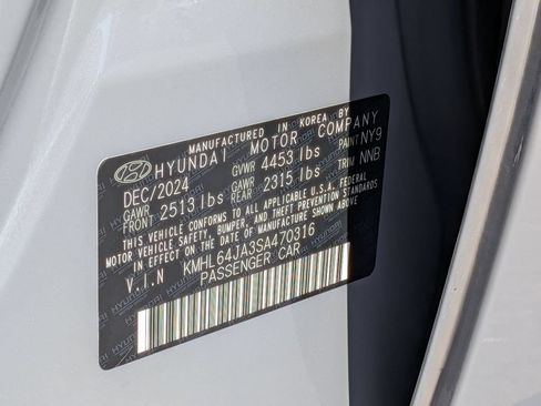 Used 2025 Hyundai Sonata SEL FWD image 35