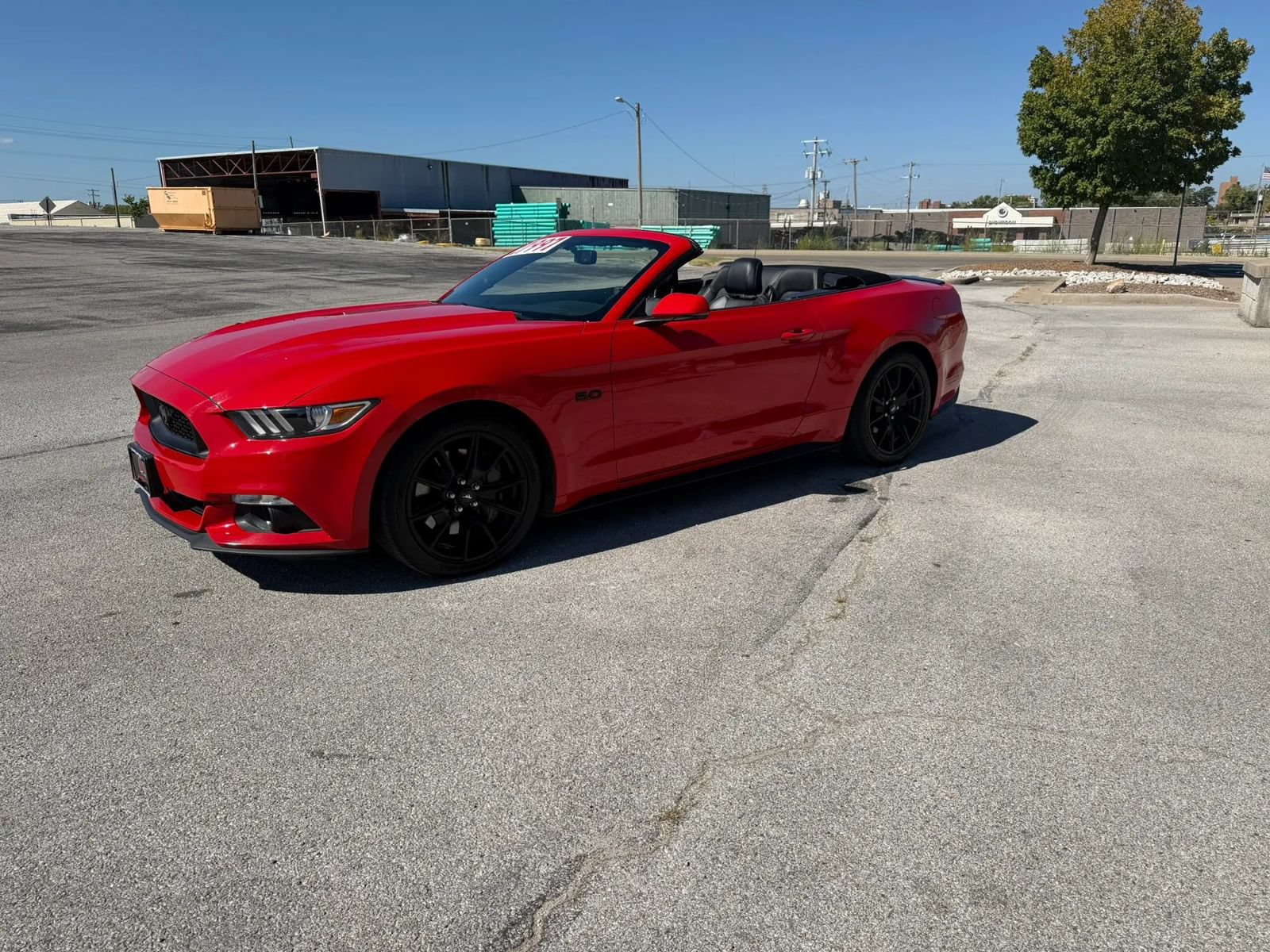 Used 2017 Ford Mustang GT Premium w/ Equipment Group 401A RWD image 4
