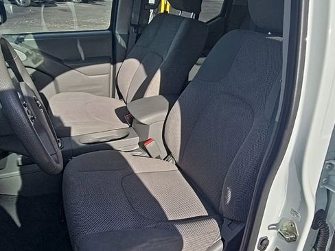 Used 2019 Nissan Frontier S image 10