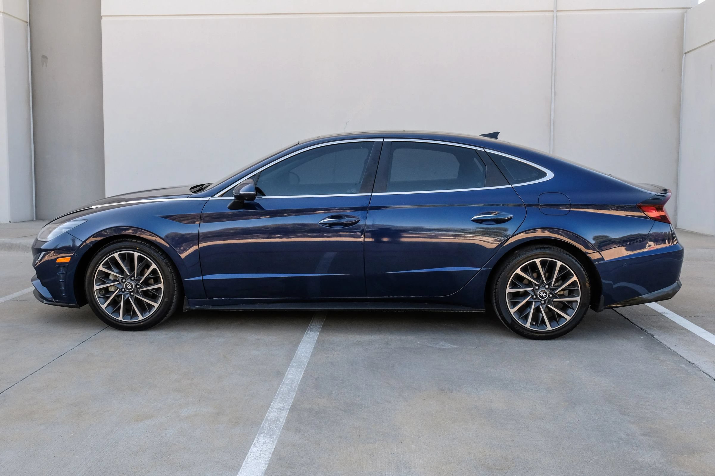 Used 2022 Hyundai Sonata Limited FWD image 13