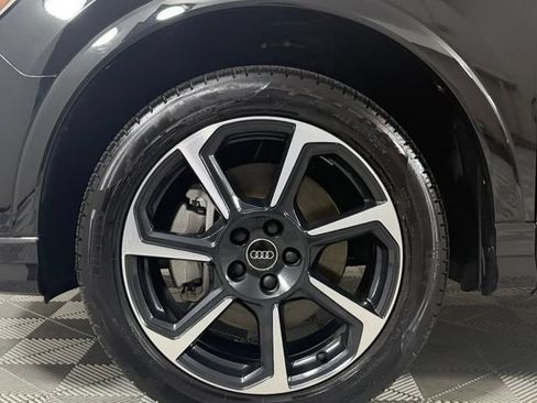 Certified 2025 Audi Q3 2.0T Premium Plus AWD/4WD image 9