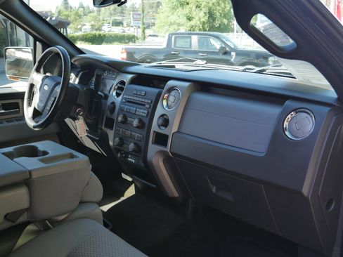Used 2011 Ford F150 XLT w/ XLT Chrome Pkg AWD/4WD image 23
