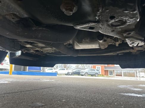 Used 2015 Ford Explorer Limited image 11