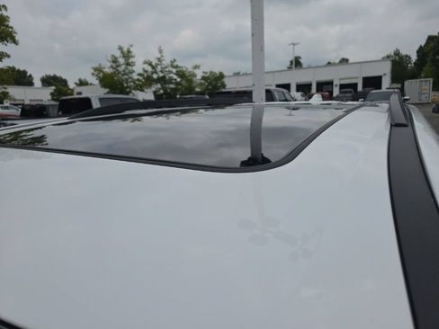 Used 2024 GMC Acadia Elevation w/ Super Cruise Package FWD image 6