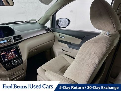 Used 2016 Honda Odyssey SE image 25