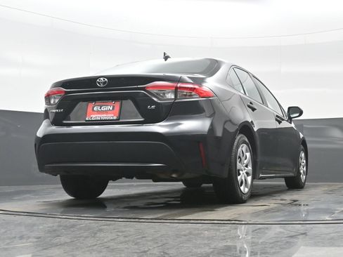 Used 2022 Toyota Corolla LE image 28