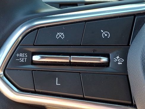 Used 2025 Chevrolet Equinox LT AWD/4WD image 20