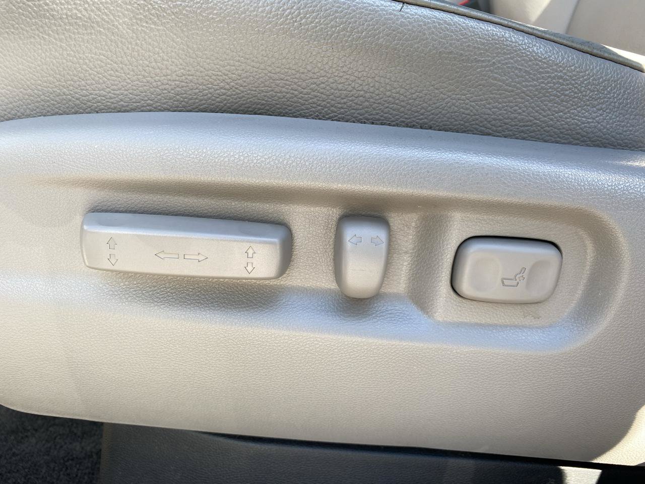 Used 2012 Honda Pilot EX-L image 12