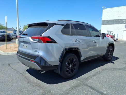Used 2024 Toyota RAV4 SE w/ Convenience Package AWD/4WD image 5