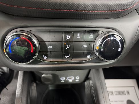 Used 2023 Chevrolet TrailBlazer RS FWD image 4
