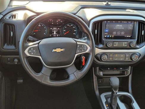 Used 2022 Chevrolet Colorado LT w/ LT Convenience Package image 17
